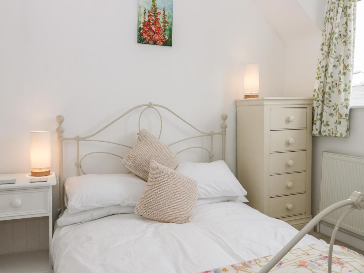 Little Daisy Cottage ฮอร์นซี ภายนอก รูปภาพ
