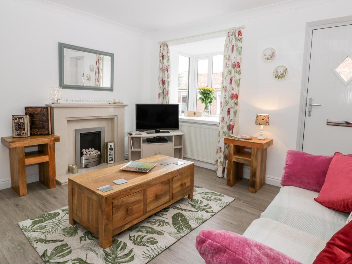 Little Daisy Cottage ฮอร์นซี ภายนอก รูปภาพ
